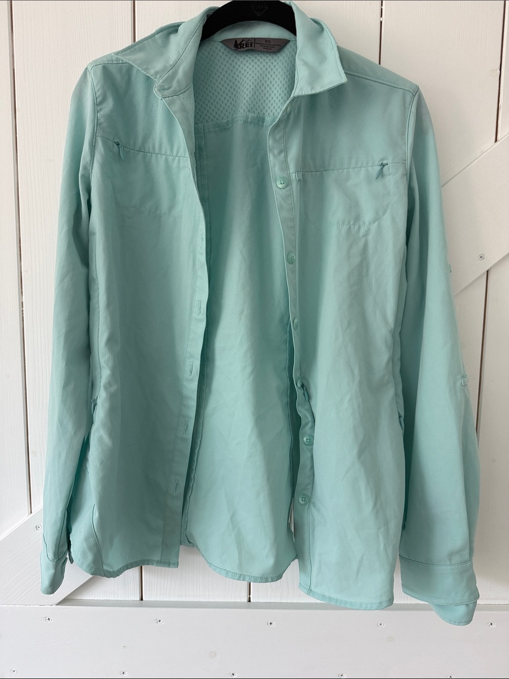 2 for 1: REI Mint and White Long Sleeve Button-Up Shirts size XS